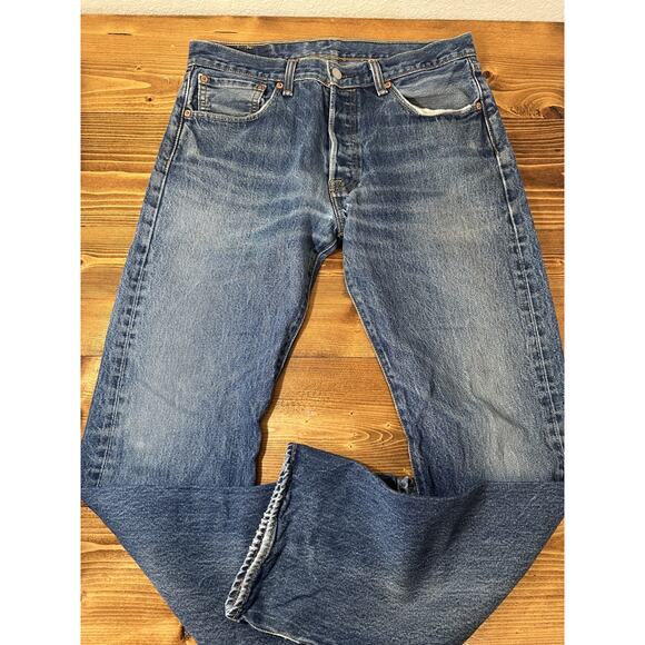 Levi's 501 Jeans Mens 32x32 Blue Denim Button Fly Straight Leg Classic Red Tab - Picture 4 of 6